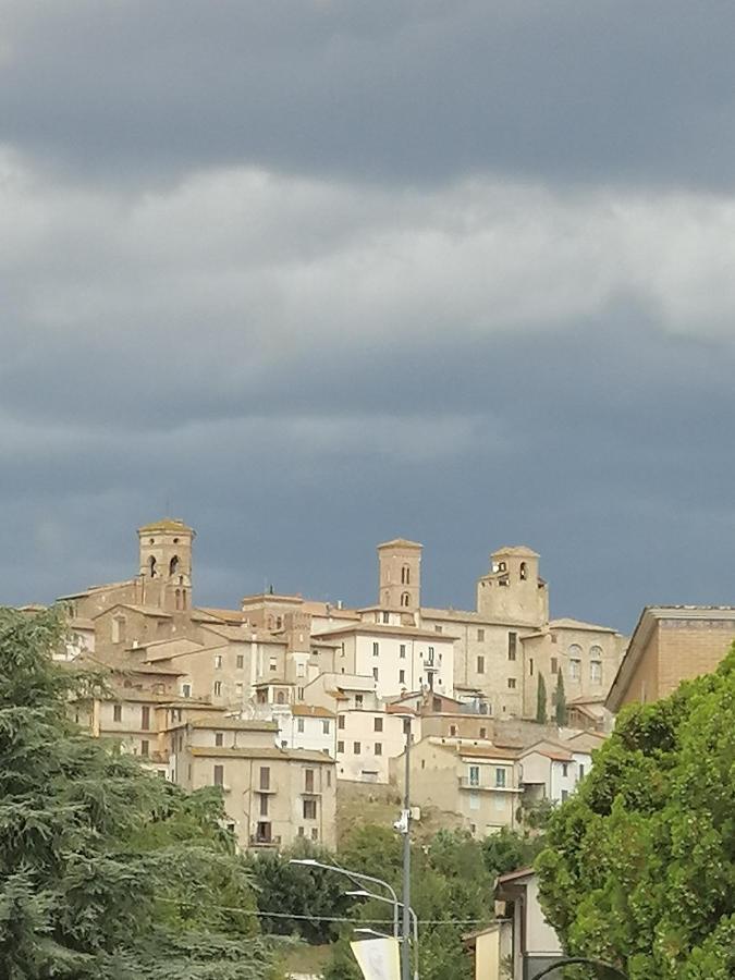 Nuovo Borgo - Posizione Ideale Per Visitare L'Umbria, Perugia, Assisi E Le Altre Localita Deruta Bagian luar foto